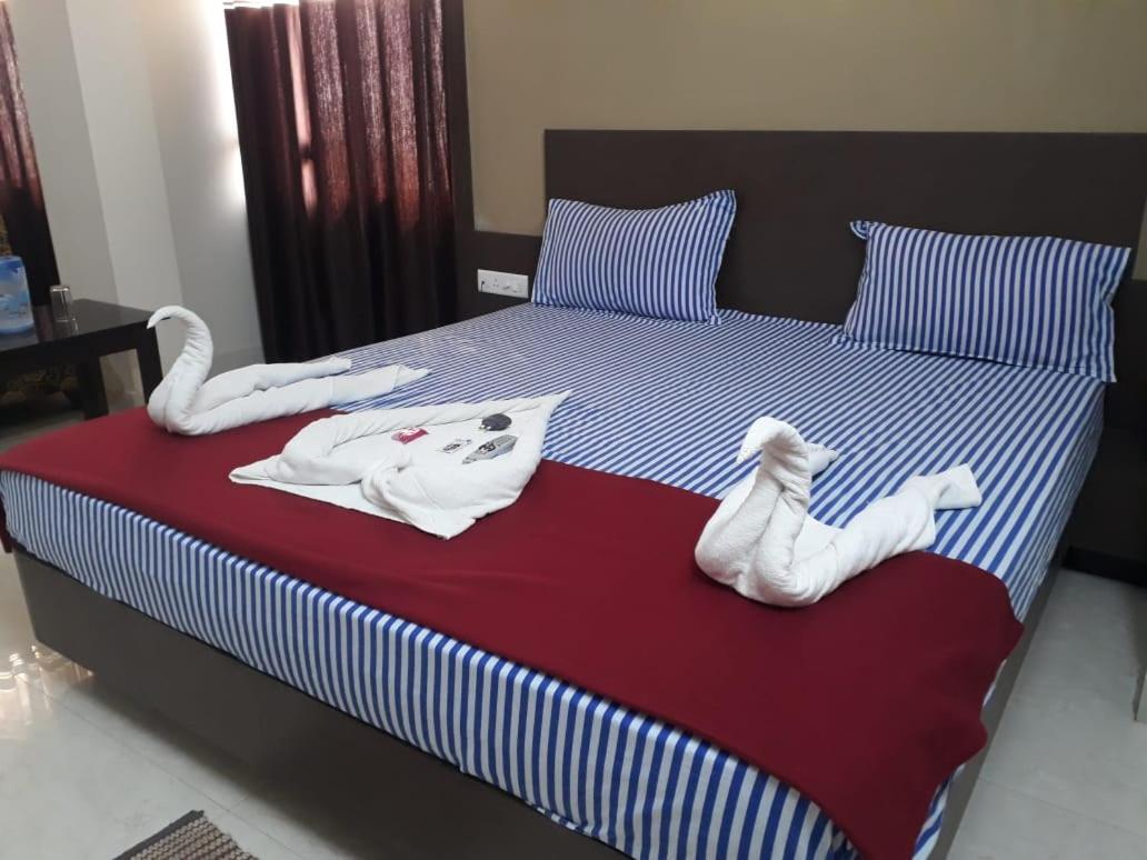 Goroomgo Hotel Uk Palace Puri Eksteriør bilde